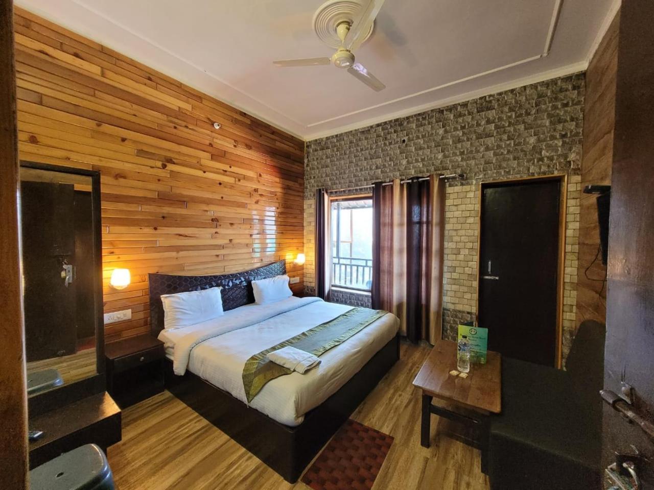 Sh Sunset Resort Nainital Extérieur photo
